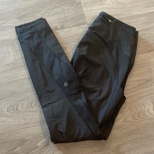 Lululemon black 7/8 leggings with pockets